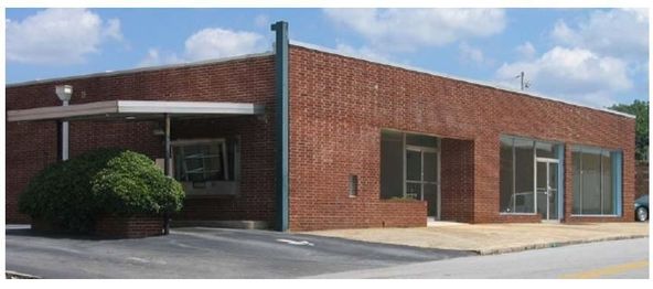 *** Cheap Rent *** Retail For Lease 3000 - 7,500 SF - Downtown Fairburn : 25 Smith St, Fairburn, GA 30213